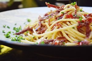 Espaguete Alho&Óleo com Carne-de-Sol