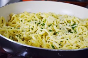 Espaguete a Beurre Noisette (Manteiga de Avelã)