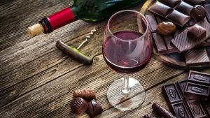 Páscoa: dicas para harmonizar vinho com pratos típicos e chocolate