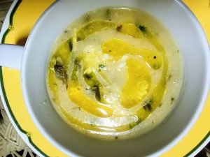 Sopa de Fubá com Espinafre e Ovo (Mingau de Bugre)